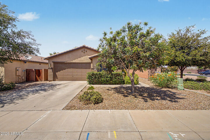 Property Photo:  72 W Dragon Tree Avenue  AZ 85140 