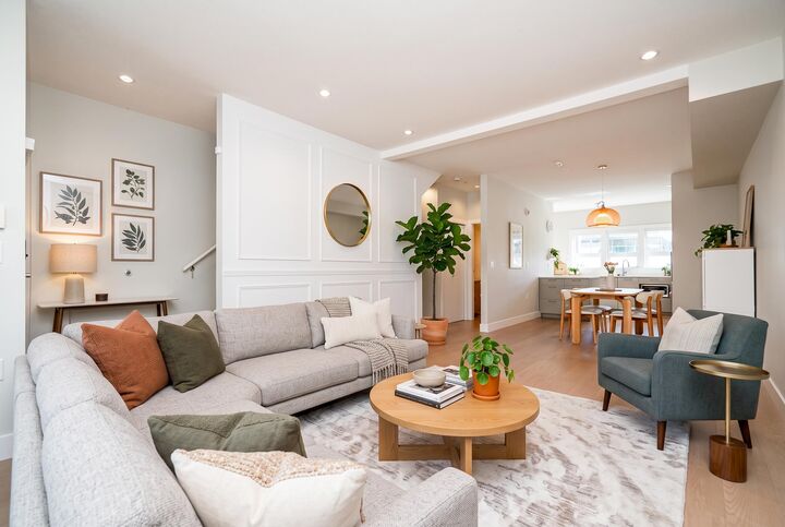 Property Photo: 1768 55A Street 303 BC V4M 0A9
