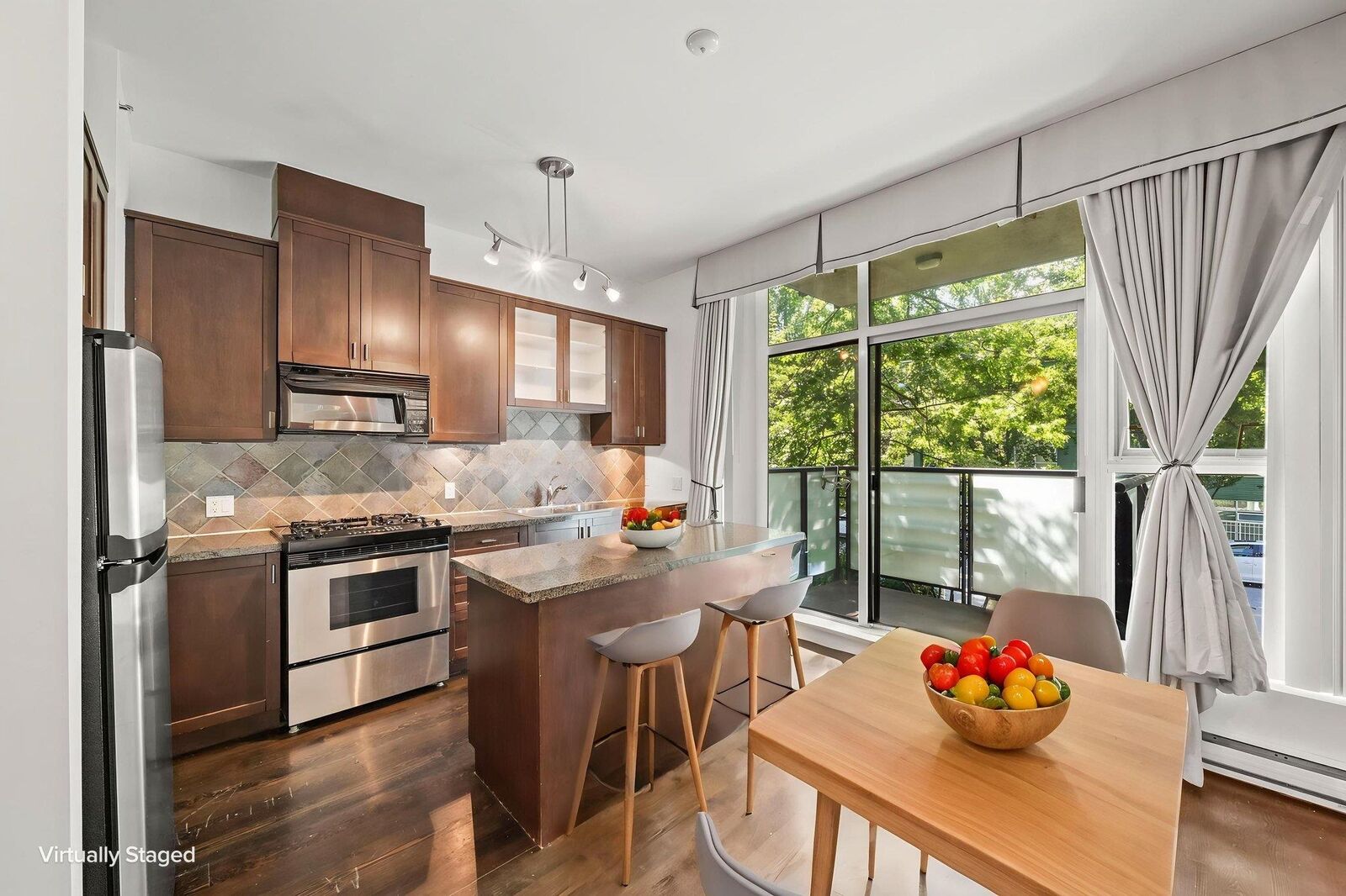 Property Photo:  8988 Hudson Street 205  BC V6P 6Z1 