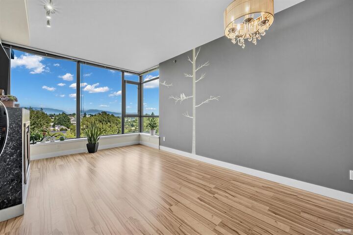 7088 18th Avenue 1606 — photo 1