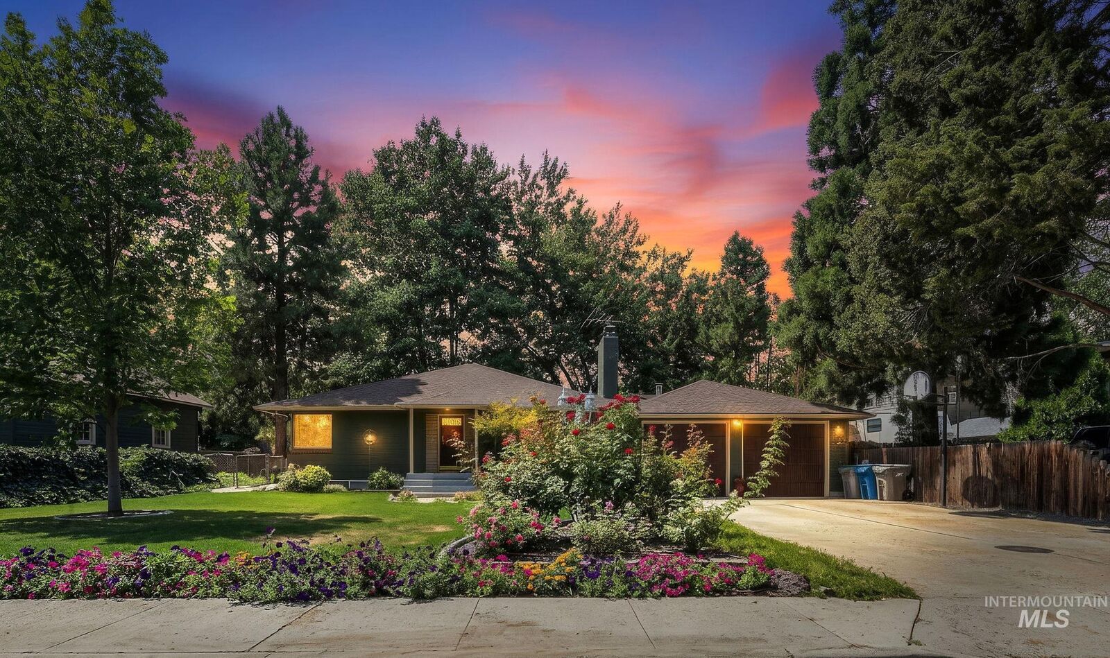 Property Photo:  1801 N Hilton St  ID 83706 