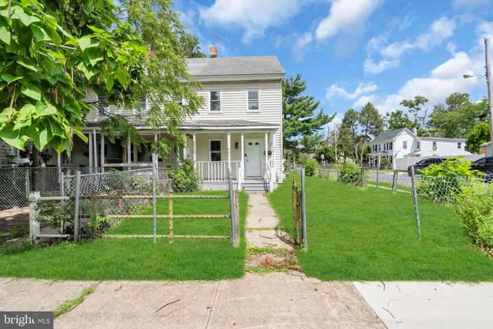 Property Photo:  300 W Foundry Street  NJ 08332 