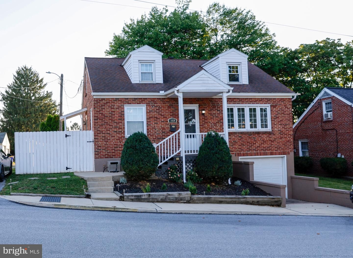 Property Photo: 1020 N Queen PA 17404