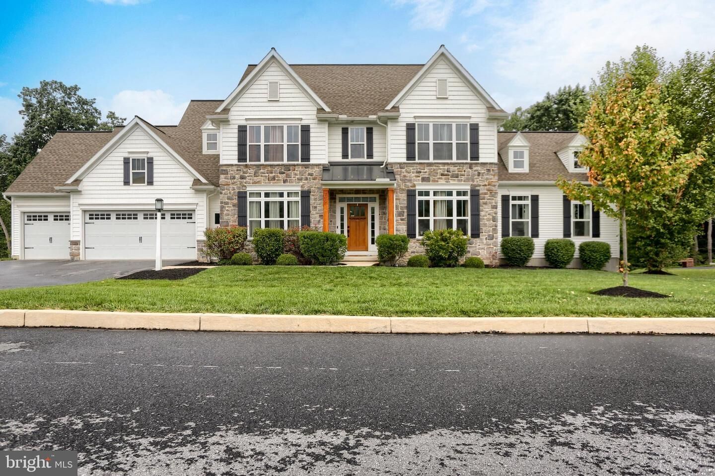 Property Photo:  200 Stone Arch Drive  PA 17053 