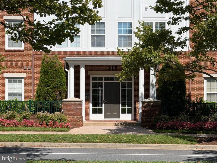 Property Photo:  315 King Farm Boulevard 301  MD 20850 