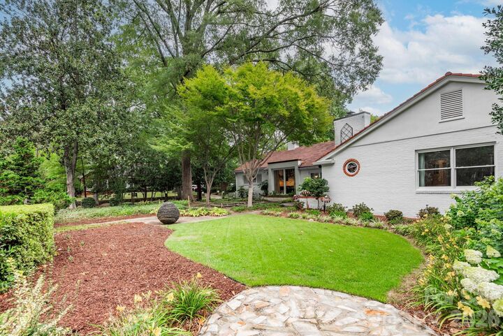 Property Photo:  1101 Belgrave Place  NC 28203 