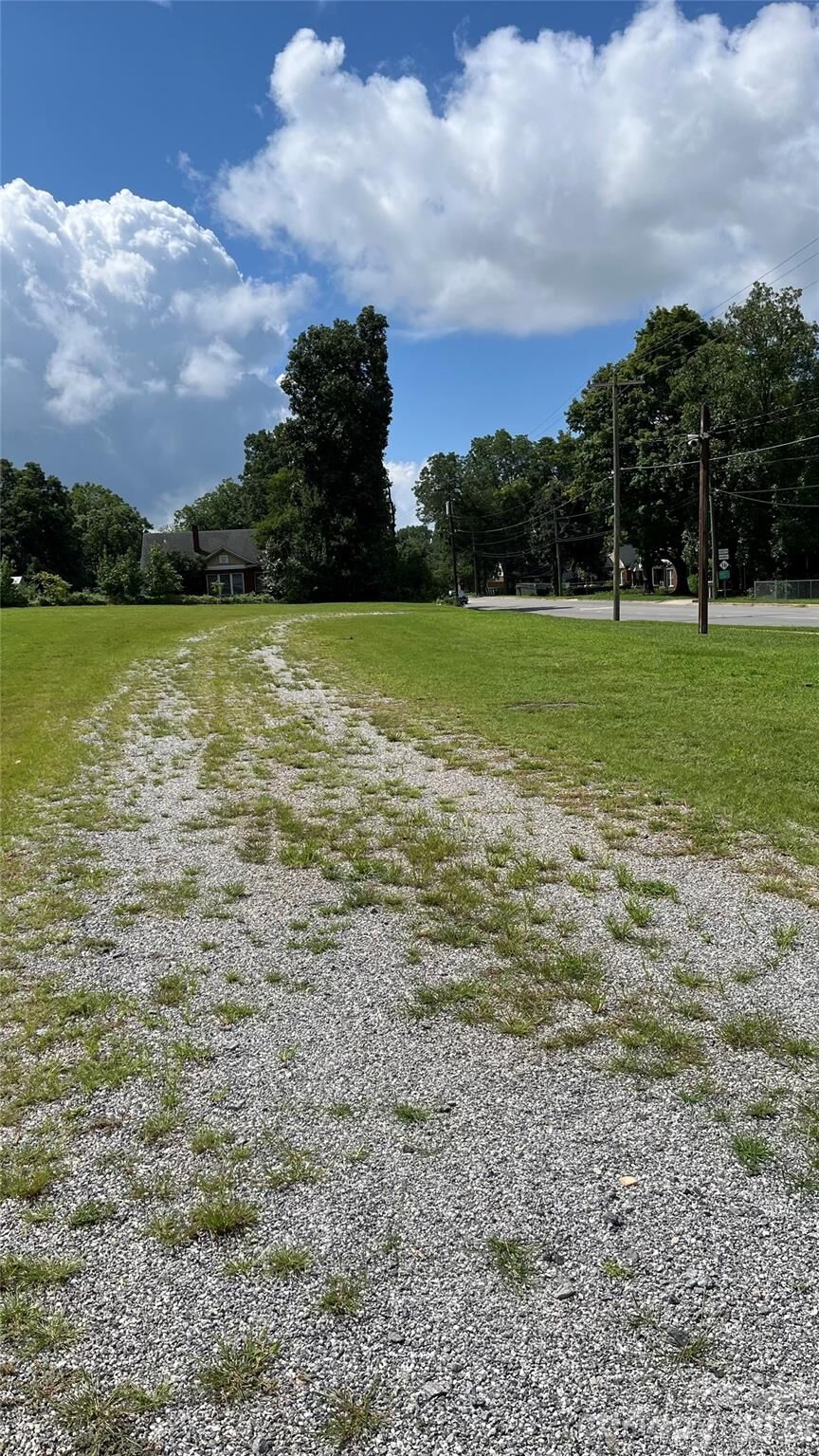 Property Photo:  1107 1st Avenue S  NC 28613 