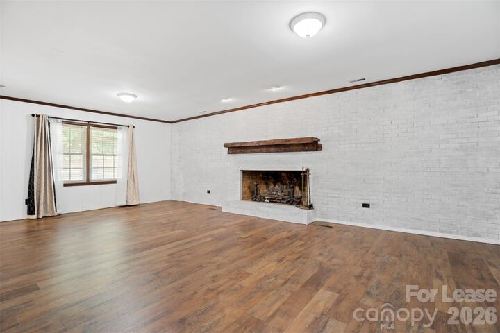Property Photo: 218 S Plantation Road SC 29720