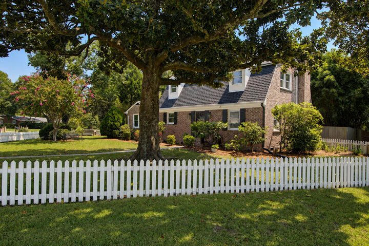 Property Photo:  740 Shamrock Lane  SC 29412 