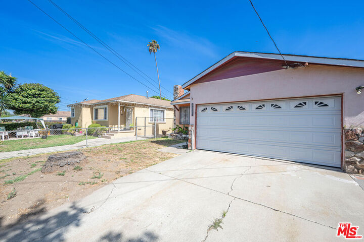 Property Photo:  3229 W 108th St  CA 90303 