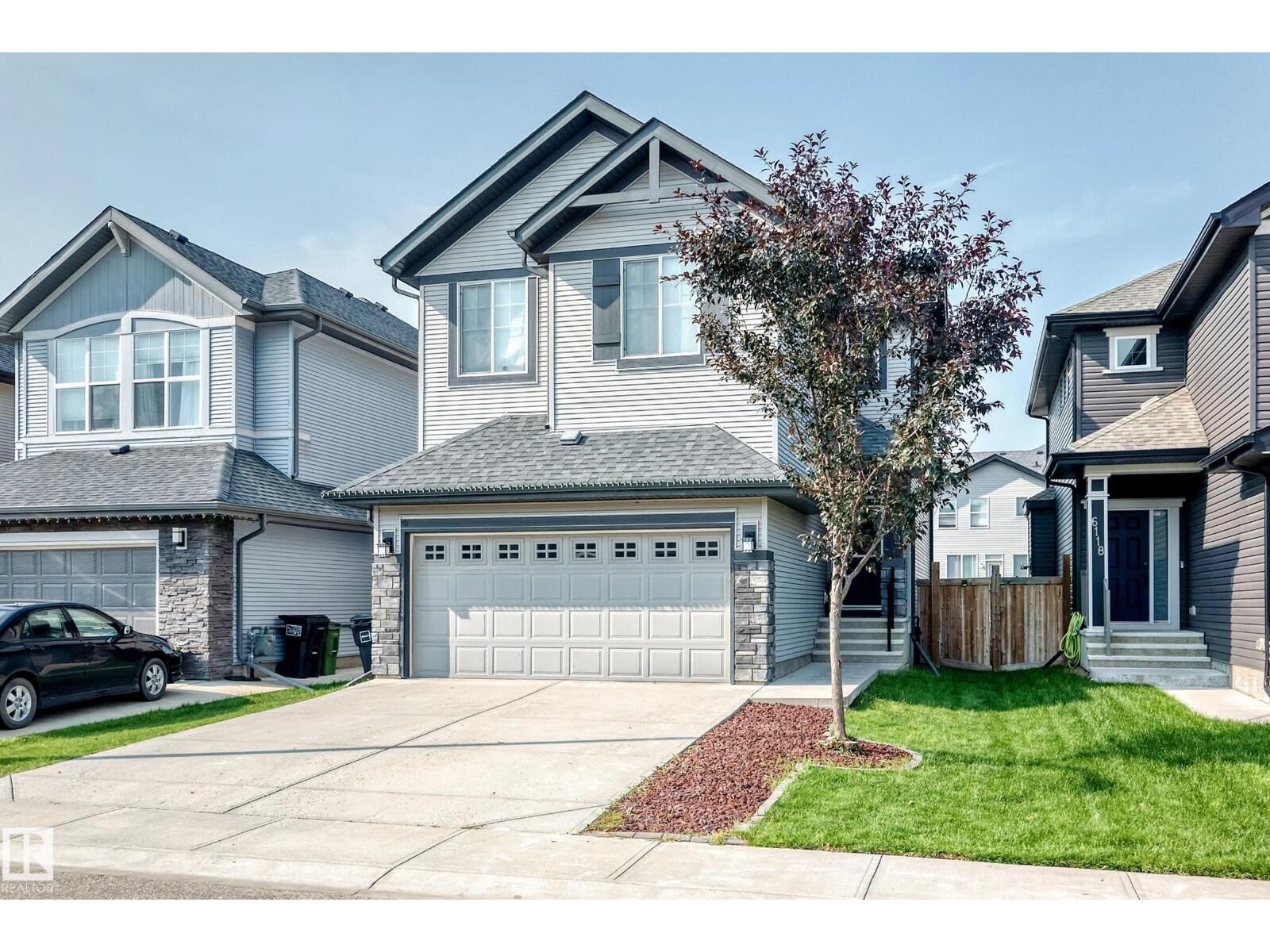 Property Photo:  6122 175A Av NW  AB T5Y 3N8 