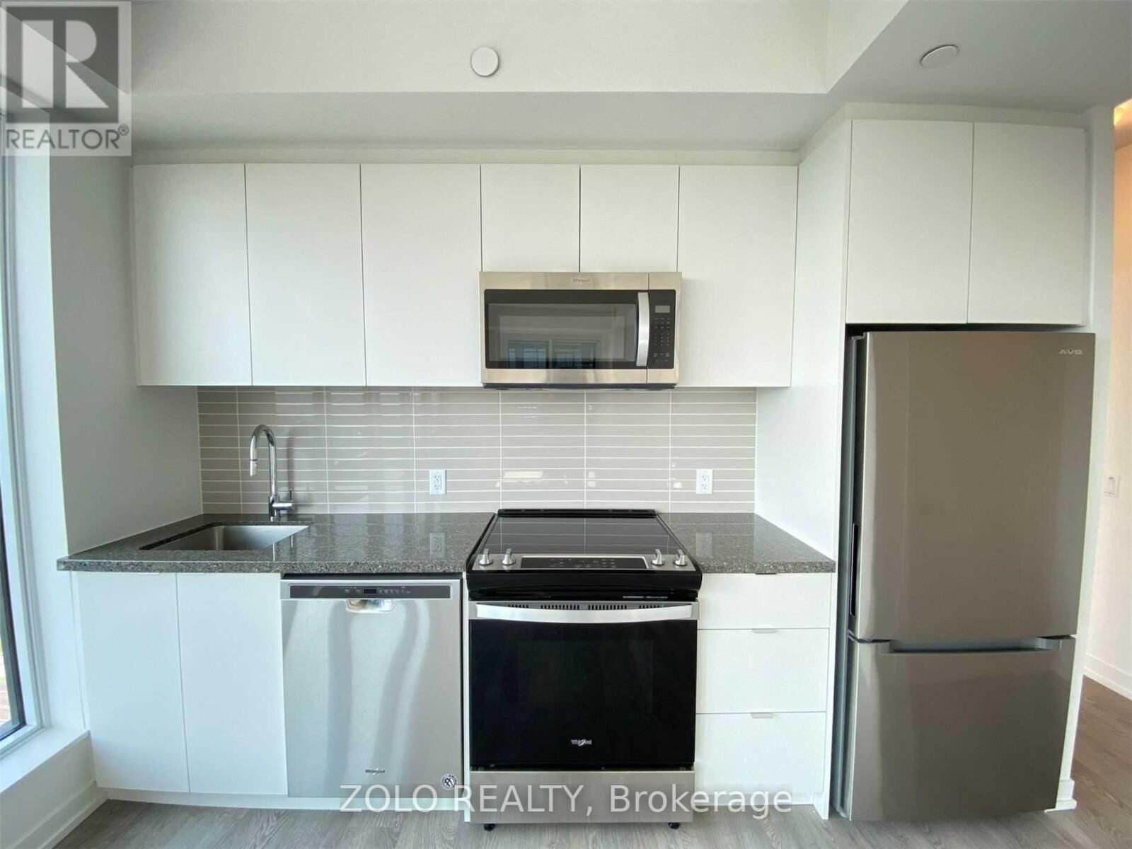 Property Photo: 8868 Yonge Street 1602E ON L4C 0T4