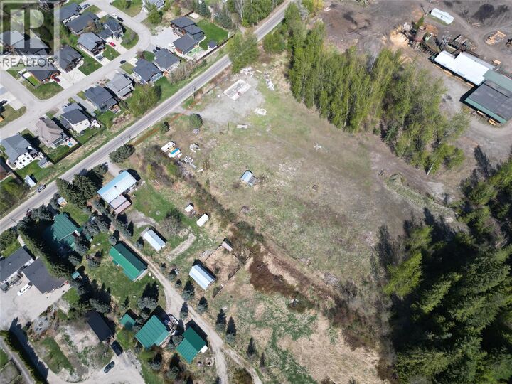 Property Photo: 1918 Camozzi Road BC V0E 2S0