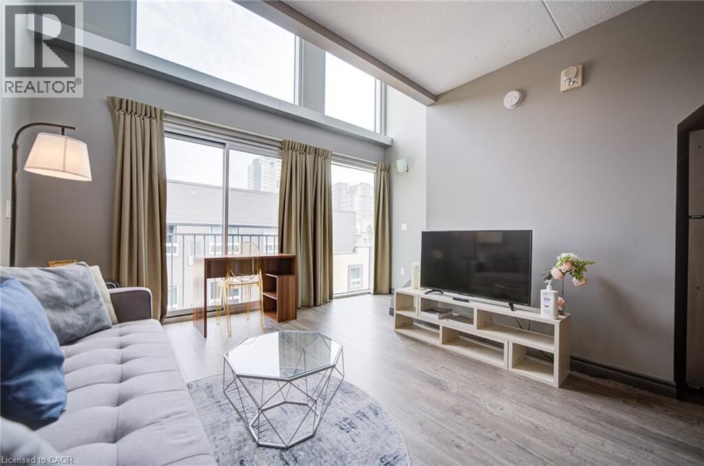 Property Photo: 321 Spruce Street 710 ON N2L 0G4