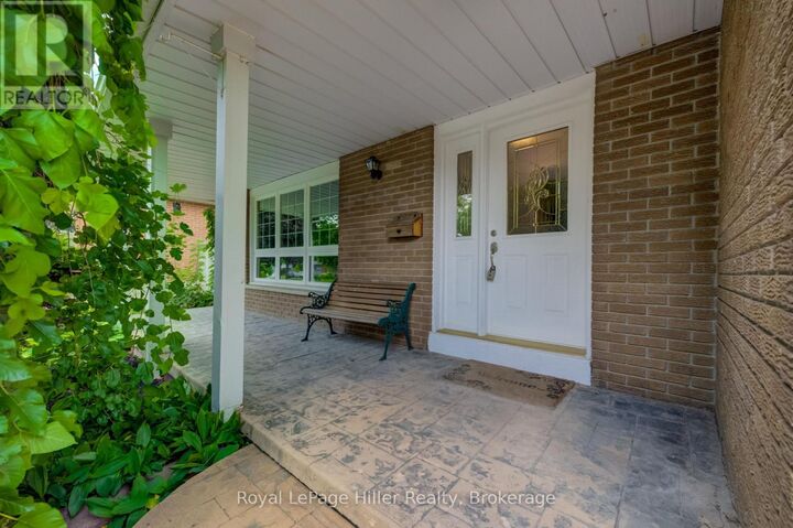 Property Photo:  373 Willow Street  ON N5A 3B8 