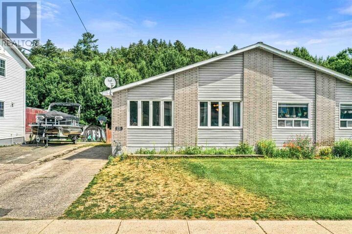 22A Ottawa Ave — photo 1