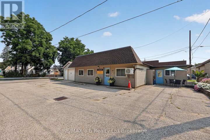 Property Photo:  4 Washington Street  ON N0J 1P0 