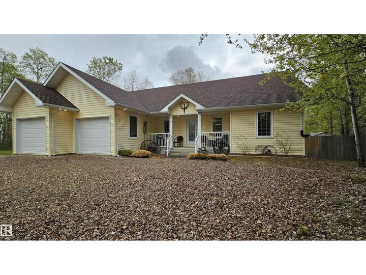 Property Photo: 7 Andrew Dr AB T0A 0M0