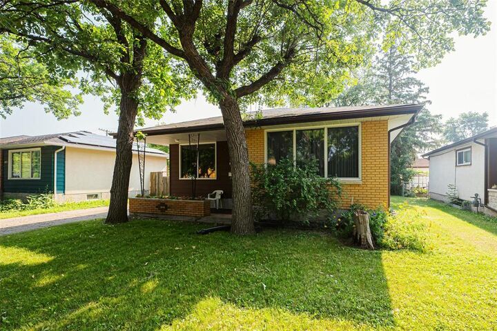 Property Photo: 339 Marshall Bay MB R3T 0R8