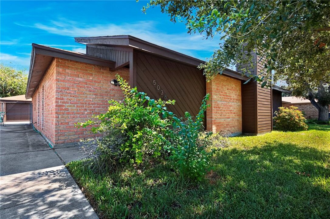 Property Photo: 5038 Crestwick TX 78413