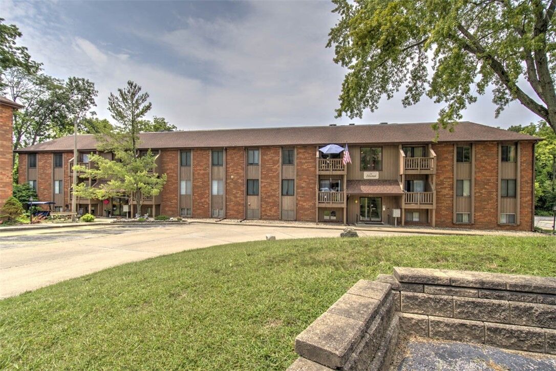 Property Photo:  421 Woodside Trail  IL 62521 