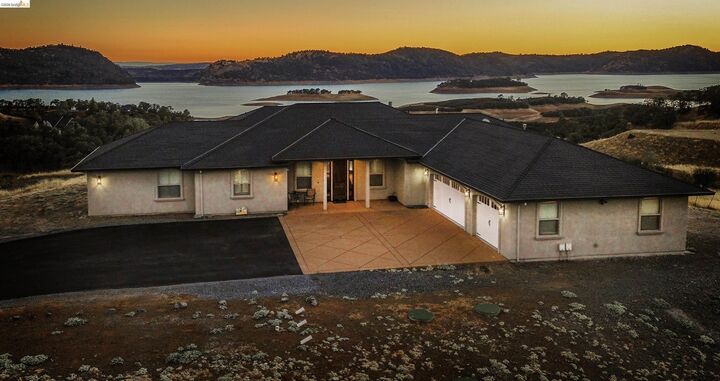 Property Photo: 7986 Williamson Rd CA 95370