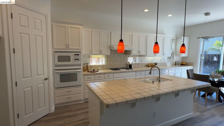 Property Photo: 5556 Arcadia Cir CA 94505