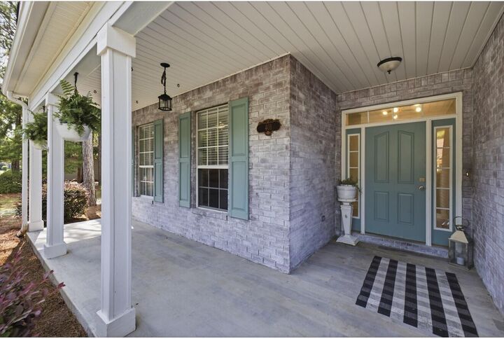Property Photo:  401 Symphony Way  FL 32439 