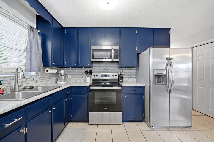 Property Photo:  185 Miramar Street  FL 32569 
