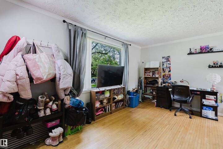 Property Photo:  10955 72 Avenue NW  AB T6G 0B1 