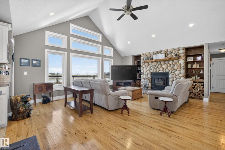 Property Photo: 531064 Range Road 174 AB T0B 3H0