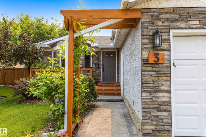 Property Photo: 3 Denault Place AB T8N 5P6