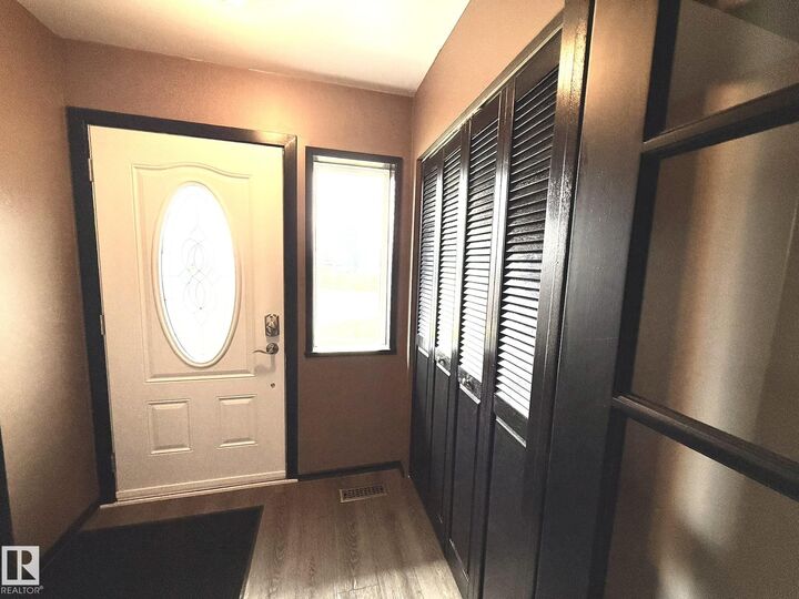 Property Photo: 4508 57 Avenue AB T0B 2R0