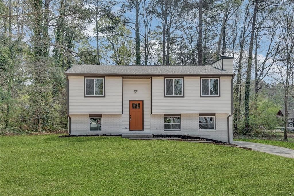 Property Photo: 3394 Dearwood Drive SW GA 30047