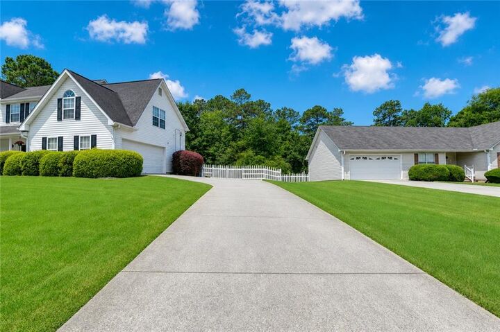 Property Photo:  994 Bay Ridge Drive  GA 30045 