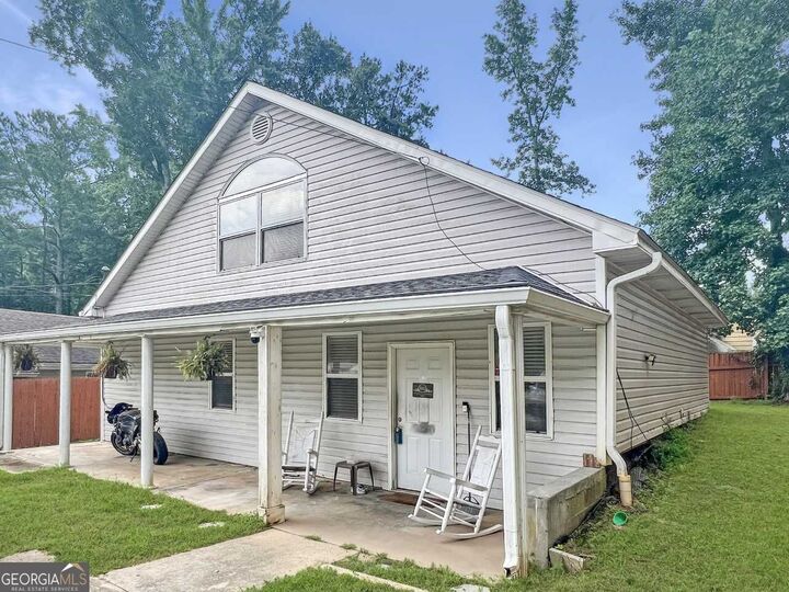 Property Photo:  4004 Campbellton Road SW  GA 30331 