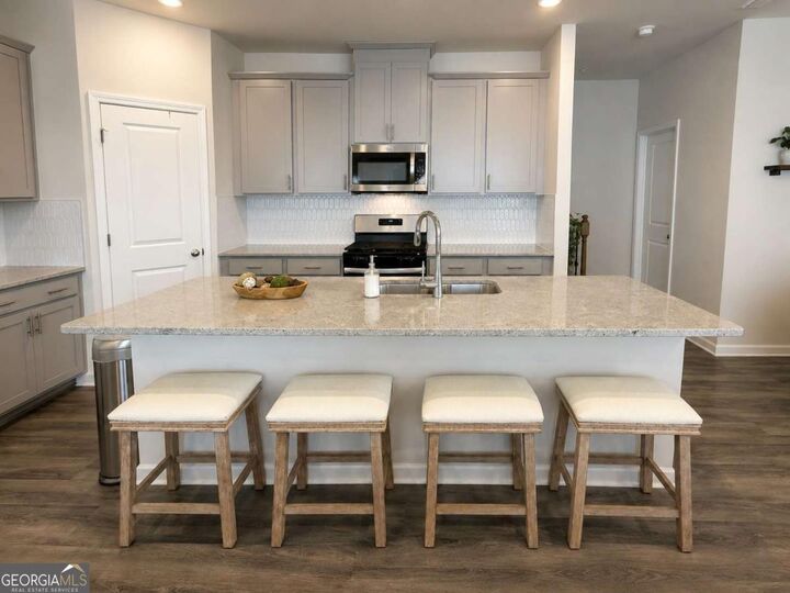 Property Photo: 6395 Apalachee Way SE GA 30126
