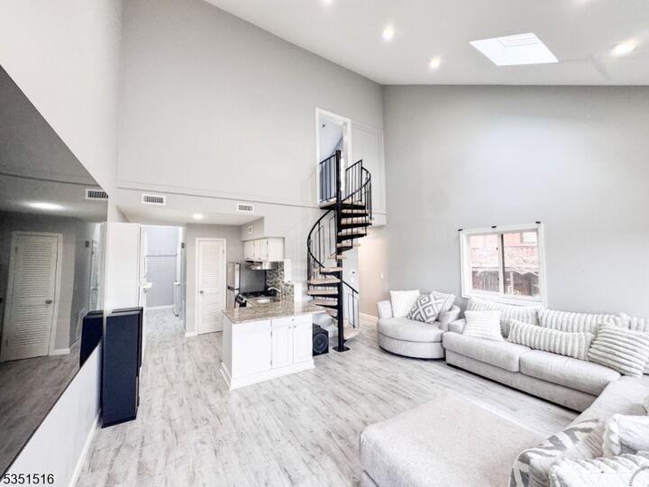 Property Photo: 4 Alta Ct Unit 2 NJ 07462
