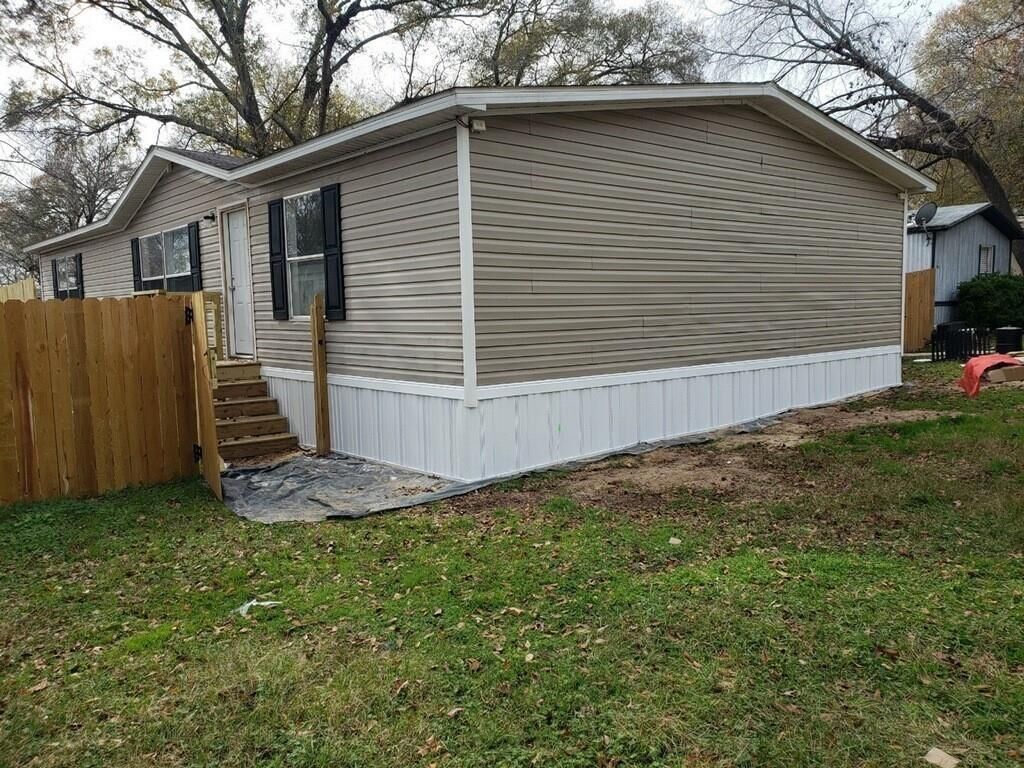 Property Photo: 12631 Lazy Cove Drive TX 77318