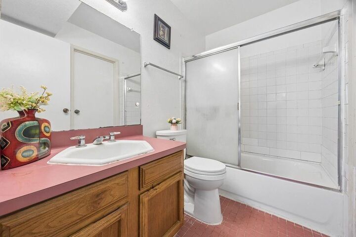 Property Photo:  6602 Harbor Town Drive 506  TX 77036 