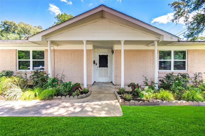Property Photo: 1105 Kost Road TX 77511