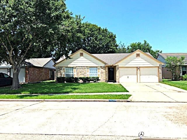 Property Photo: 12706 Nantucket Drive TX 77478