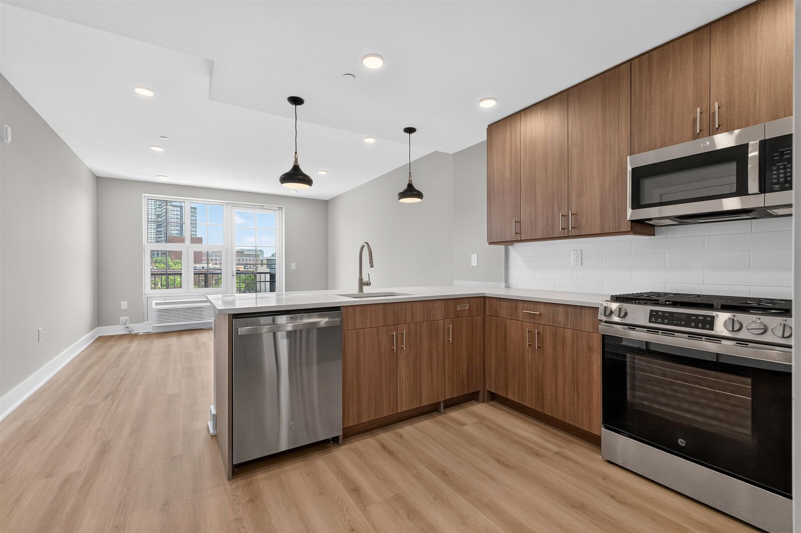 Property Photo:  72 Vroom St 403  NJ 07306 