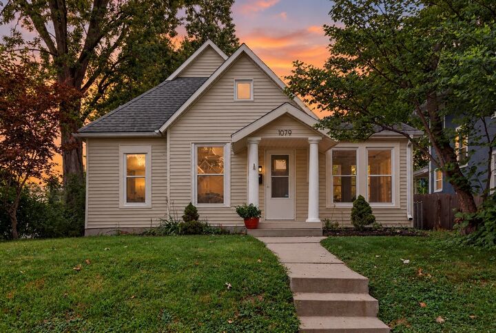 Property Photo: 1079 36th Street IA 50311