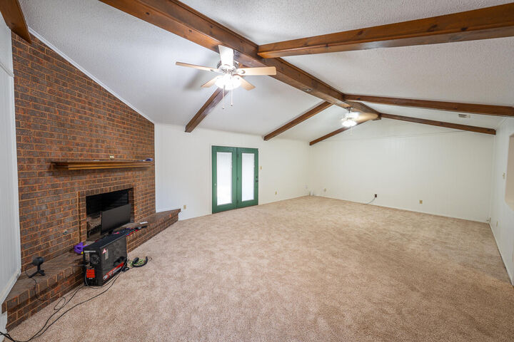 Property Photo:  3202 69th Street  TX 79413 