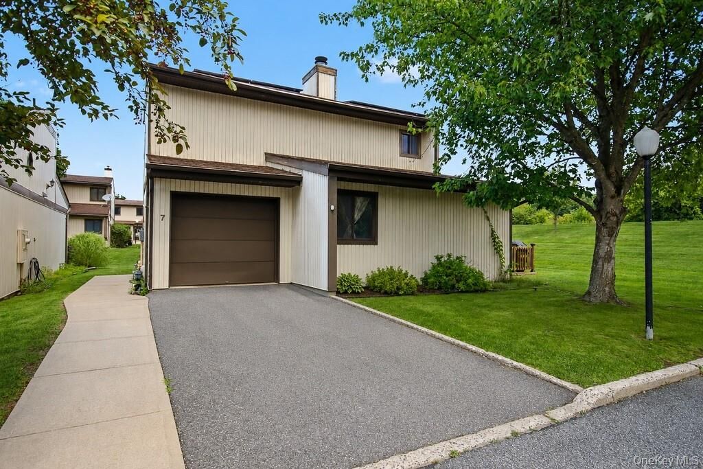Property Photo: 7 Allan Park Mews NY 10940
