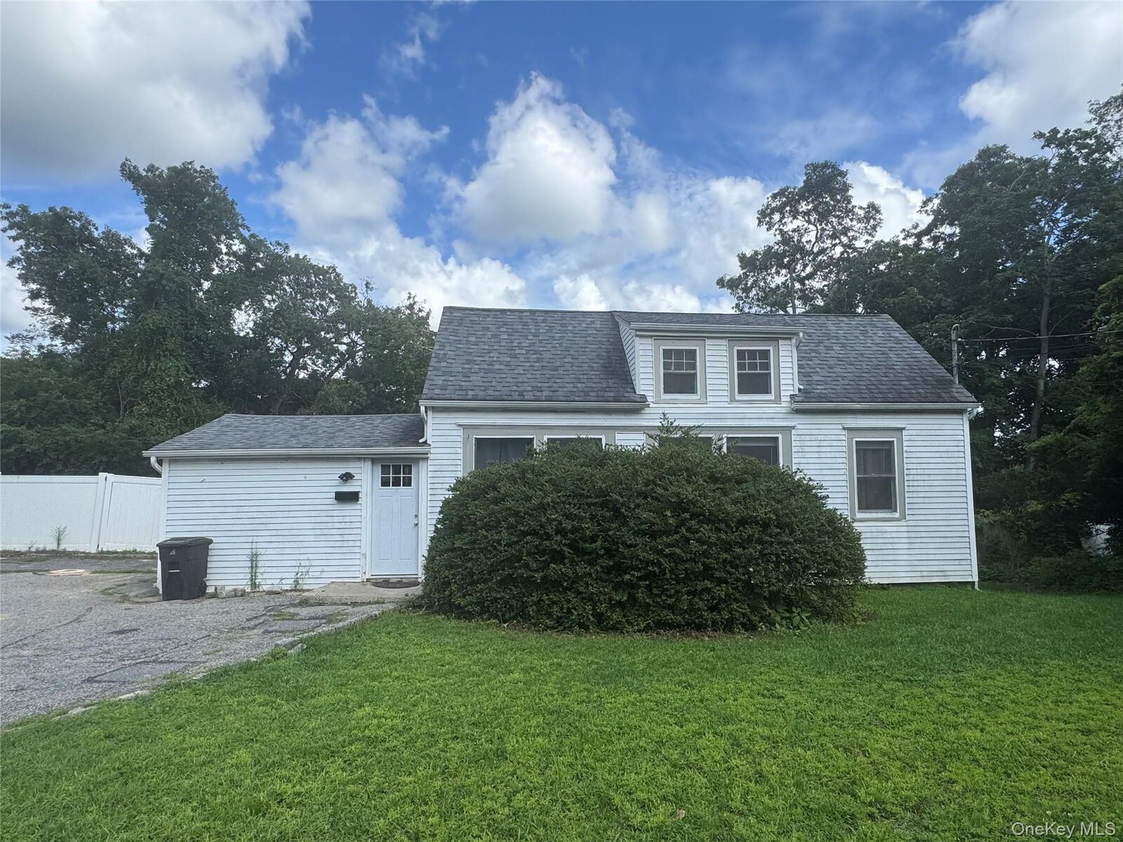 Property Photo:  425 Landing Avenue  NY 11787 