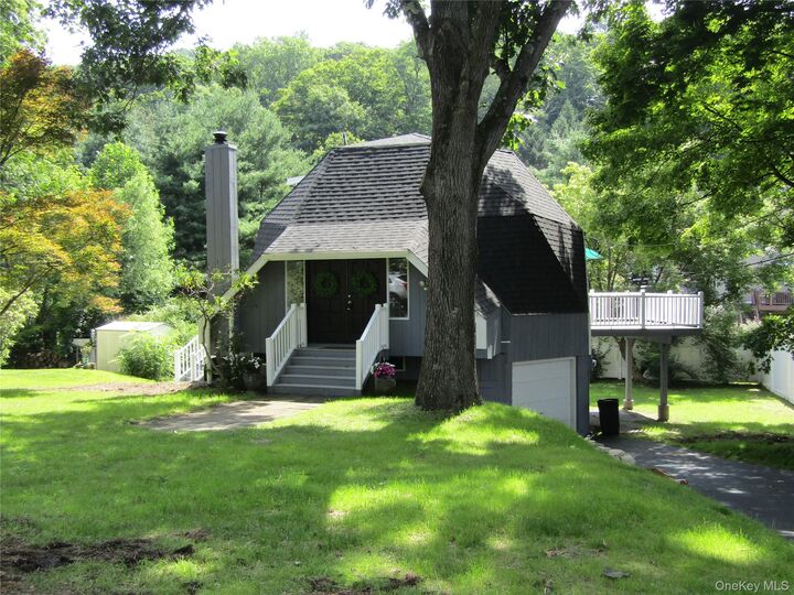 Property Photo:  374 Sprout Brook Road  NY 10524 