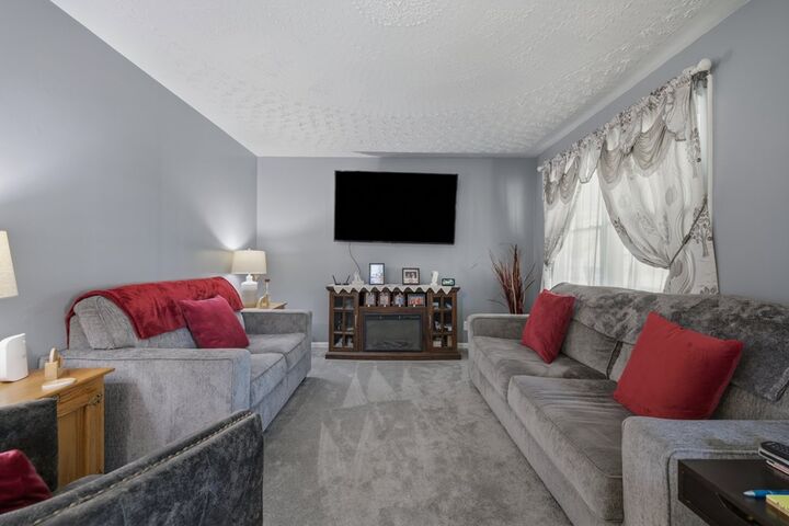 Property Photo:  919 Masters Ave  OH 44805 