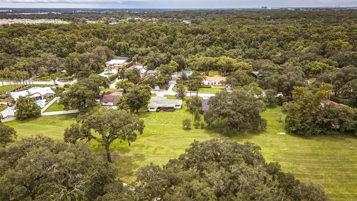 Property Photo: 936 N Riverhills Drive FL 33617